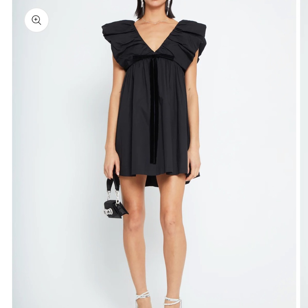 o.p.t
Didi Dress l BLACK l MEDIUM